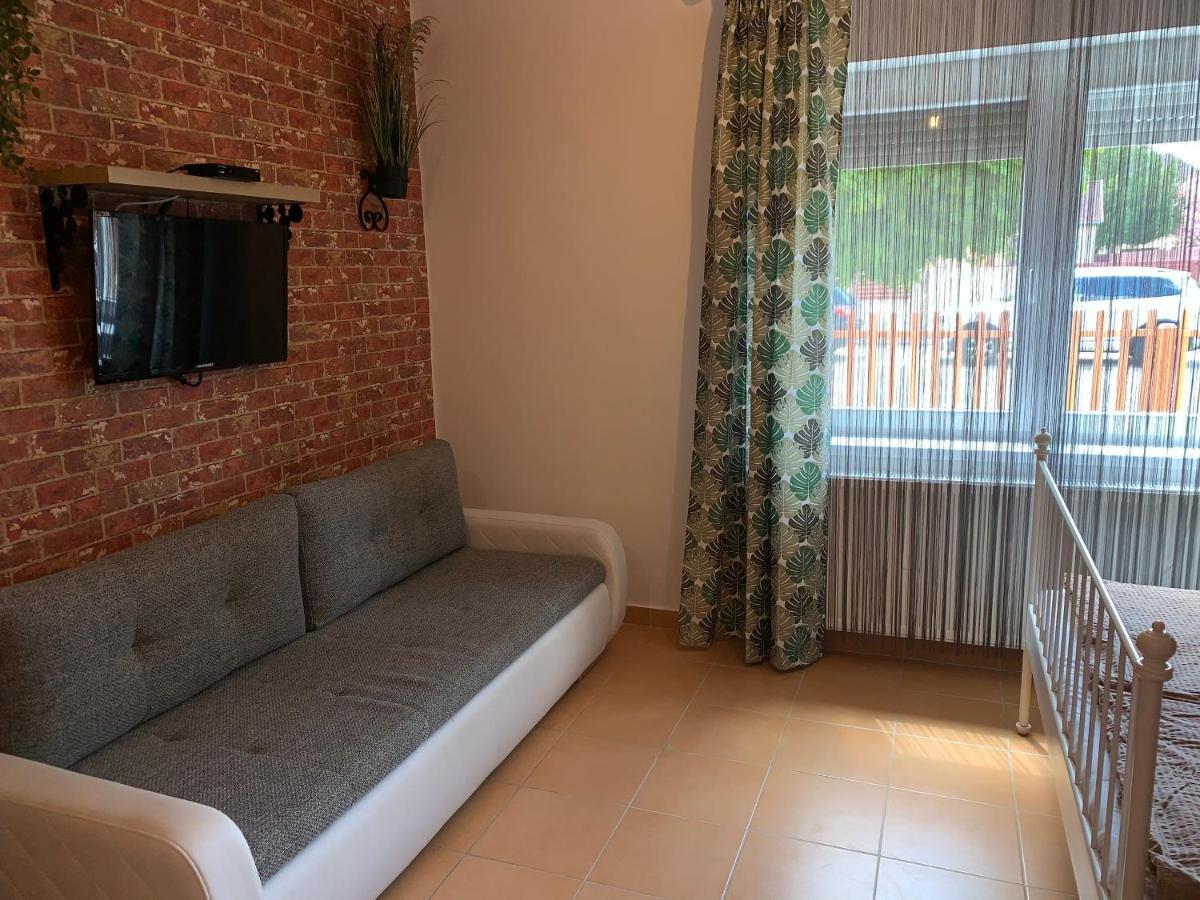 Armada Family Apartment Hajduszoboszlo Exterior photo