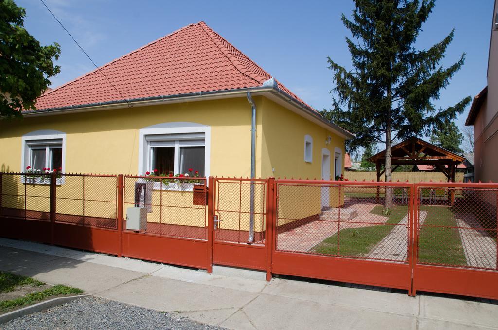Armada Family Apartment Hajduszoboszlo Exterior photo